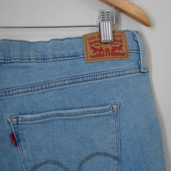 Levi's High Rise Straight Crop Jeans Light Wash Size 34 - Picture 10 of 13
